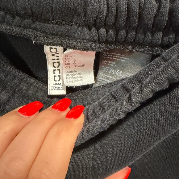 Divided Sweats - Picture 2 of 2